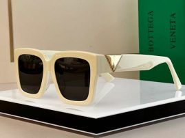 Picture of Bottega Veneta Sunglasses _SKUfw46618584fw